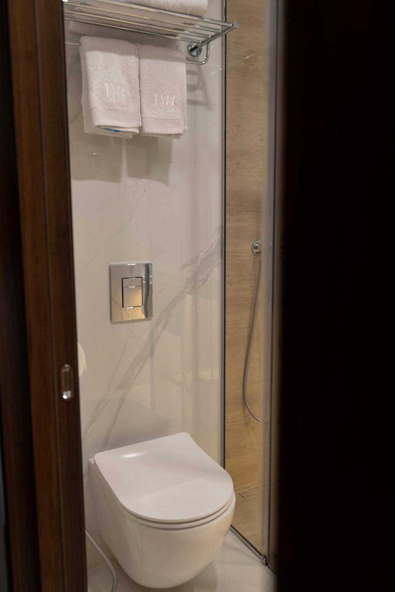 Jazz Hotel 久姆里 外观 照片